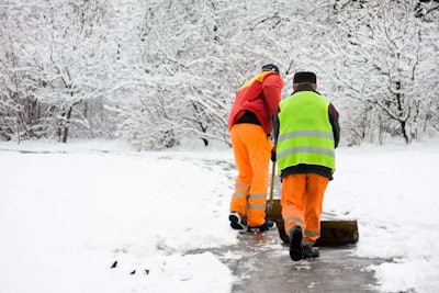 winter-shoveling-1024×683