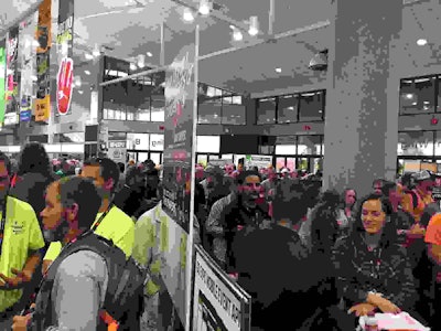 The concourse of the Kentucky Exposition Center in Louisville packs them in just before the show floor opened for GIE+EXPO. Photo: David Rountree