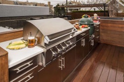 outdoor-kitchen-equipment