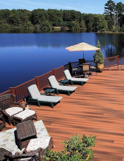 DuraLife’s decking products are composed of reclaimed hardwood fiber and UV-stabilized polyproplene. Photo: DuraLife