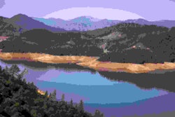 The low water levels of Shasta Lake in 2014 were noticeable. The reservoir has experienced heavy rainfall this year putting it at one of the highest levels in decades. Photo: psyberartist/Flickr