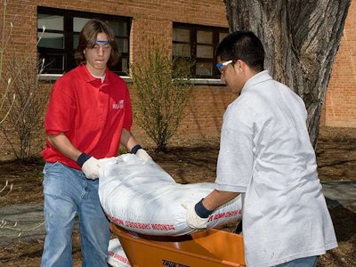 summer-jobs-lifting-osha