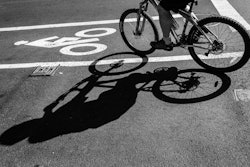 bicyclist-bike-lane