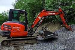 kubota-with-bladebuddy