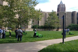 Yale-grounds-workers