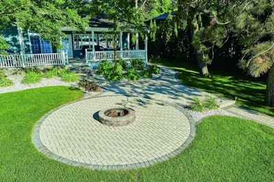 Emile Court Residence Photo: ICPI/Flickr