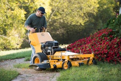 Cub-Cadet-Hydro-walk