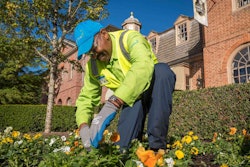 BrightView-flower-planting