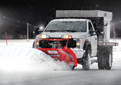 Wide-Out snowplow Photo: Western