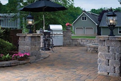 hardscape-outside-patio