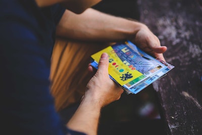 Homeowners receive multiple pieces of mail, so your goal is to stand out from the rest.