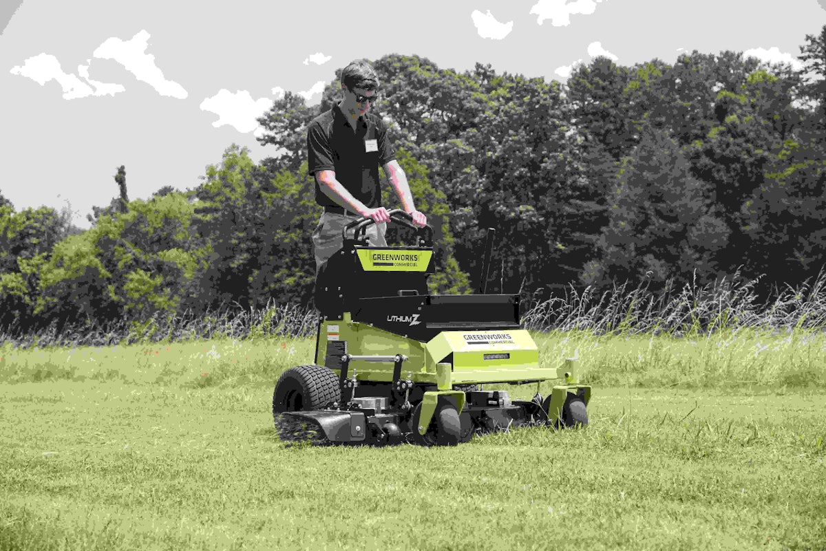Greenworks battery powered lawn mower deals