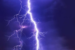 lightning-flash-night