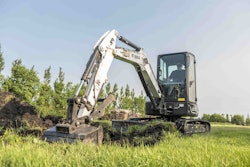bobcat-e35-depth-check-dsc3864-17k7