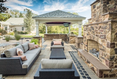 GoldGlo Landscapes won the combination of hardscape products residential less than 4,000 square feet category. Photo: ICPI