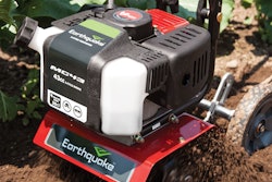 EWQ_MC43_Cultivator_action_close-up