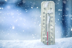 thermometer-in-snow