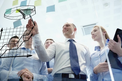 Businessmen and businesswomen working together