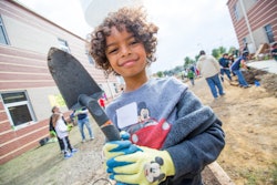 100TH BIG DIG AT REAL SCHOOL GARDENS.JUNKINS ELEMENTARY SCHOOL