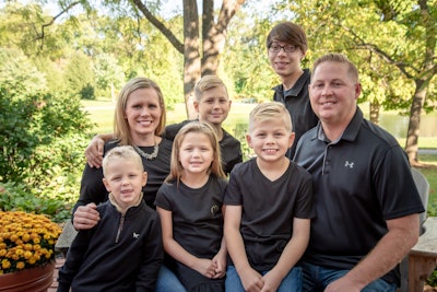 Aaron and Lee Knepp with their five kids Brock, Connor, Parker, Taylor and Decker. Photos: Danielle Kravec with Live. Laugh. Photograph