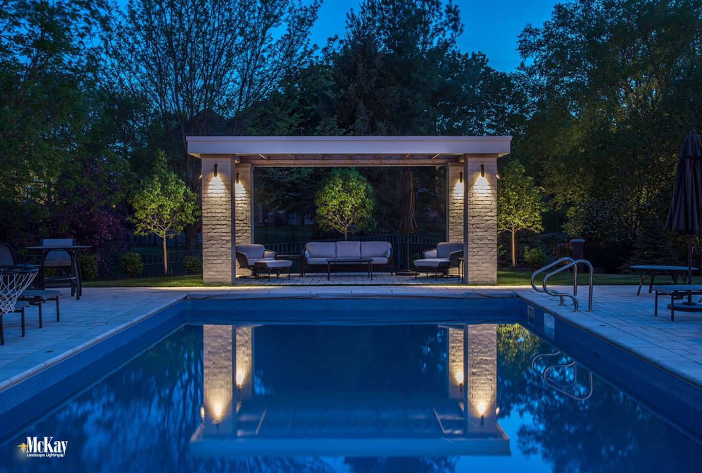 Getting outdoors: Perfect pergolas and their luxurious lighting | Total