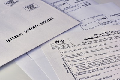 Shutterstock 1455969383