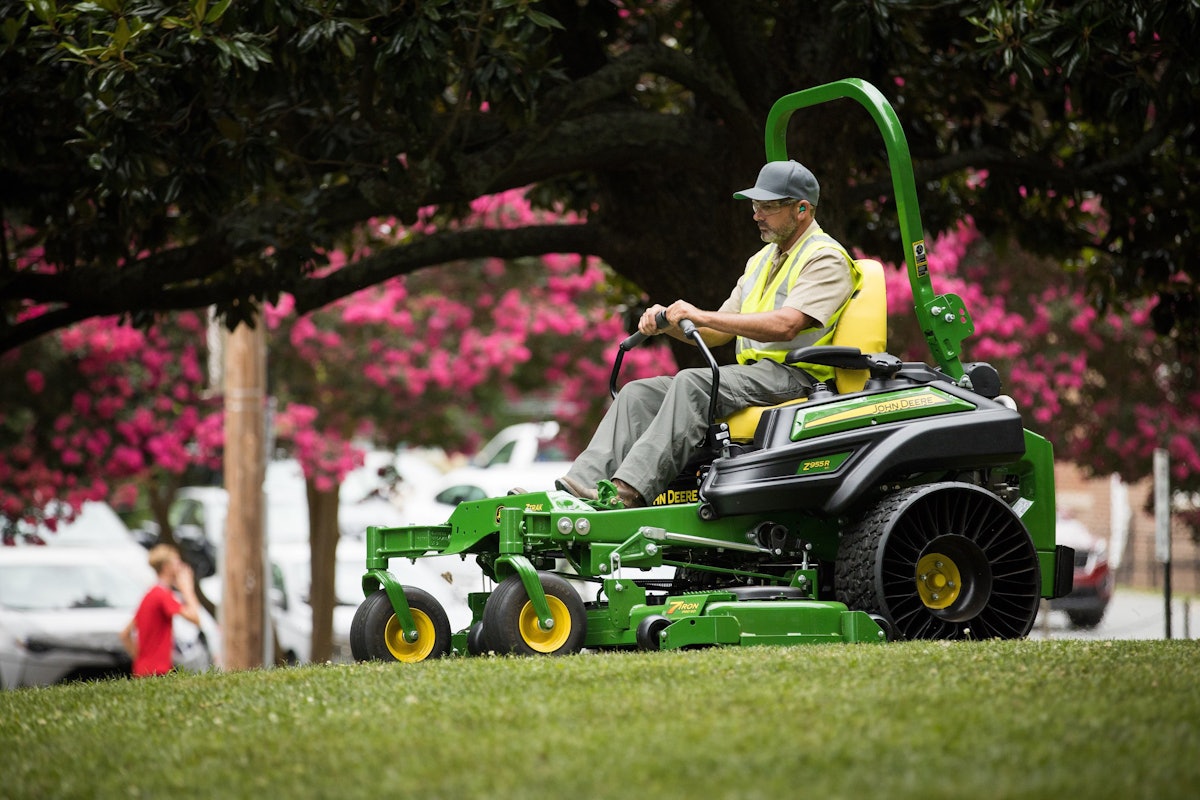 John deere on sale z955r efi price