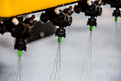 liquid-deicing-sprayers40