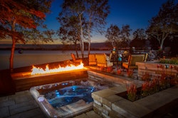outdoor-patio-firepit-hot-tub-demo
