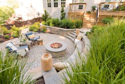 outdoor-patio-firepit