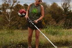 landscaper-string-trimmer copy