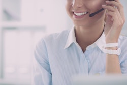 employee-headset-work-from-home