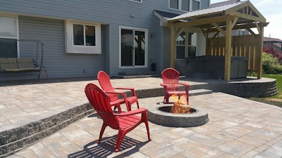 Photo: Moccia Lawn and Landscape, Inc.