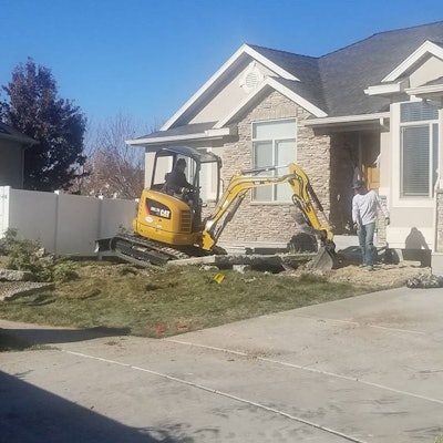 Photo: Wells Cutting Edge Trimlight and Landscape