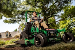 zero-turn-mower-bob-cat