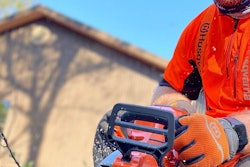 husqvarna-chainsaw-operation