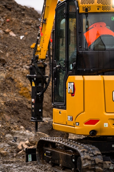 Cat 302.7 excavator