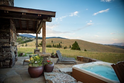 patio-hot-tub-mountains.jpg