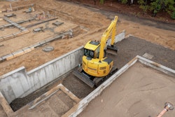 Komatsu PC78US-11 in a tight construction site