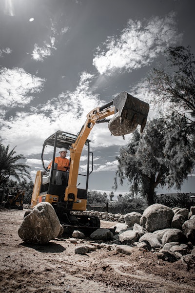 LiuGong 9018F Excavator.jpg