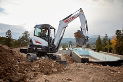 bobcat-e35-bucket-v2a4286-092821.jpg