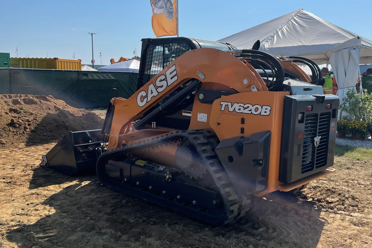 Case unleashes industry’s largest compact track loader, the TV620B ...