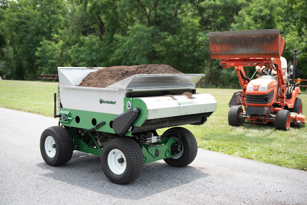 Earth & Turf Products introduces stand-on topdresser | Total Landscape Care Earth & Turf Products introduces stand-on topdresser | Total Landscape Care