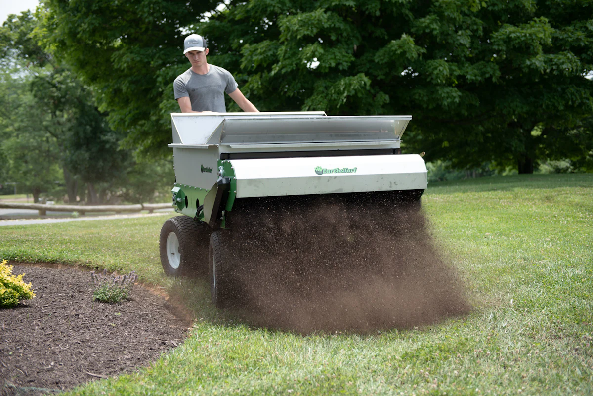 Earth & Turf Products introduces stand-on topdresser | Total Landscape Care Earth & Turf Products introduces stand-on topdresser | Total Landscape Care
