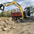 Wacker ET58 hydraulic thumb