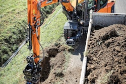 Develon DX100W-7 mini wheeled excavator