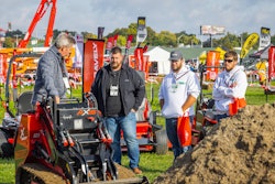 Equip Exposition Photo 2841 Things