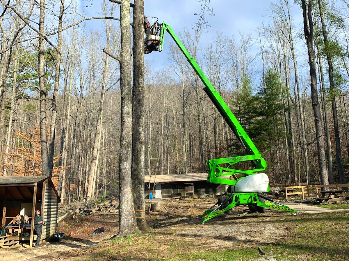 Self-driving access platforms | Total Landscape Care