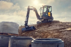 a volvo ecr40 mini excavator