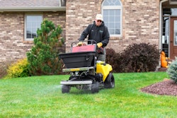 2025 Z Spray Lts Inuse 1